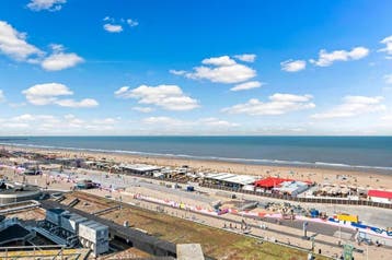 Te huur: Appartement Gevers Deynootweg in Den Haag, Huizen en Kamers, Den Haag, Appartement, Zuid-Holland