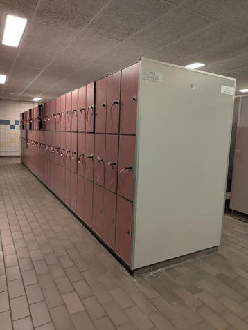 Ca. 8,65 meter Dubbelzijdige lockerkast module — 162x loc, Nieuw