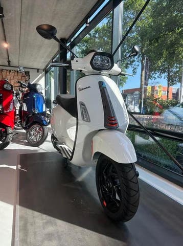 Vespa Sprint S 50 (bj 2026), Gebruikt, Maximaal 45 km/u, Vespa S, Ophalen of Verzenden