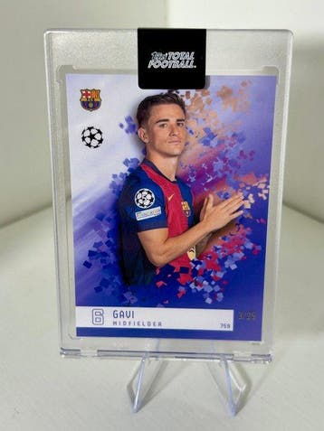 Topps Total Football Gavi /25 Parallel card - 1 Card -, Verzamelen, Nieuw