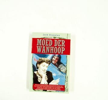 Moed der wanhoop / Zwarte beertjes / 2584 - J. Stoneley, Boeken, Verzenden, Gelezen, J. Stoneley