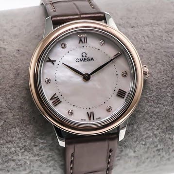 OMEGA - 30 mm, stainless steel and 18K Sedna Gold on a, Nieuw