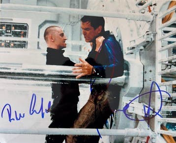 Pierce Brosnan and Robert Carlyle - James Bond World is Not, Nieuw