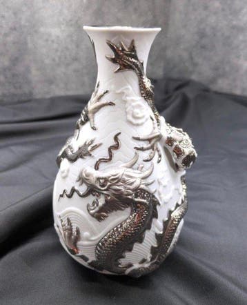 Lladró - Vaas - Porselein - Draakvaas, Antiek en Kunst, Antiek | Glas en Kristal