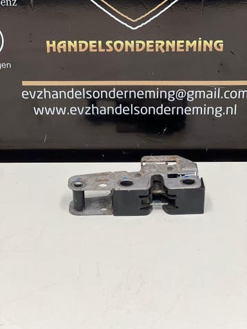VW Transporter T6 motorkap slot bj.2018 Artnr.7E0823509F, Auto-onderdelen, Carrosserie en Plaatwerk, Gebruikt, Volkswagen