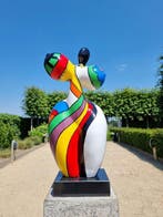 Beeldje - Staande Vrouw - 60 cm - Marmer, vezelglas