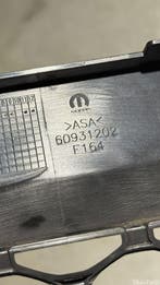 jeep Compass II Facelift Grille 60931202, Ophalen, Gebruikt, Voor