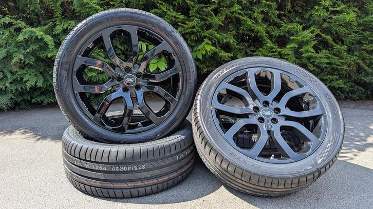 Evoque 20 Inch Style 5004 Gloss Black Nieuw &amp; Origineel, Auto-onderdelen, Banden en Velgen, 20 inch, Zomerbanden, 275 mm, Terreinwagen