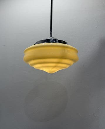 Plafondlamp - Stapsgewijs ontwerp - Geel opaalglas, chroom -