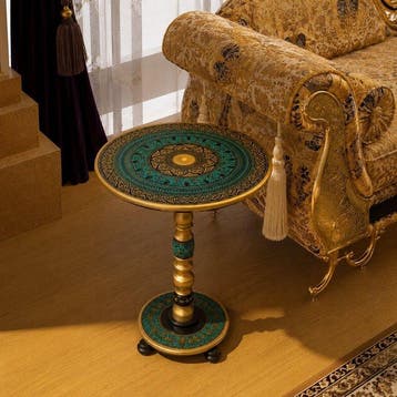 NO-Reserve Price Handcrafted decorative Side Coffee Table –
