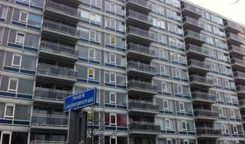 Te Huur 3 Kamer Appartement Burgemeester Hazenberglaan In Ro, Huizen en Kamers, Rotterdam, Direct bij eigenaar, Appartement, Rotterdam
