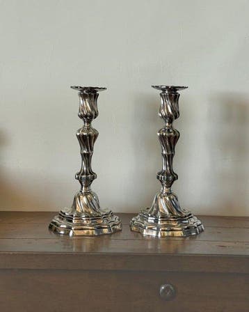 Paire de Bougeoirs Régence - 18ème siècle - Kaarsenhouder