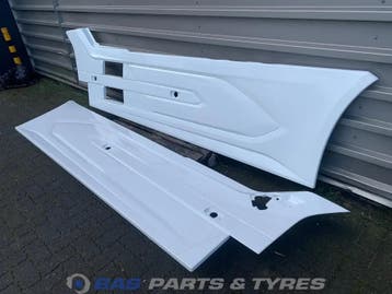 Sideskirt Set DAF XG 2292749, Ophalen, Gebruikt, DAF, Carrosserie en Plaatwerk