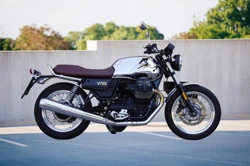 Moto Guzzi - V7 - 50th Anniversary - 750 cc - 2017