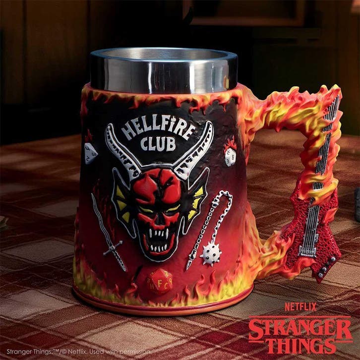 Stranger Things Tankard Hellfire Club, Verzamelen, Film en Tv, Film, Gebruiksvoorwerp, Nieuw, Ophalen of Verzenden