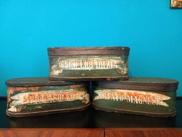 Apothekerspot (3) - Hout - galenische apotheekdozen
