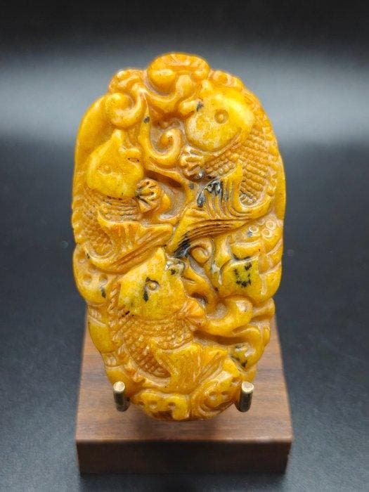 Oude Serpentine Groep Koi-vis Amulet - Hoogte: 74.01 mm -, Verzamelen, Mineralen en Fossielen
