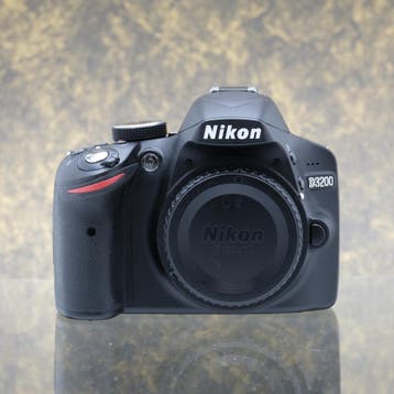 Nikon D3200 Body - Tweedehands, Gebruikt, Spiegelreflex, Ophalen of Verzenden, Oplader