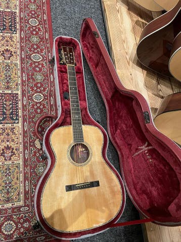 Hozen OM Golden Era Sitka Spruce inclusief koffer, Ophalen of Verzenden, Nieuw, Western- of Steelstringgitaar, Met koffer