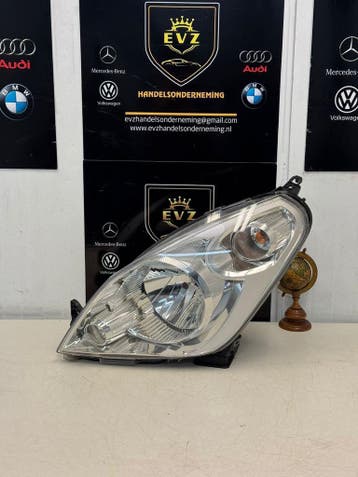 Suzuki Splash 1.2i bj.2014 koplamp links art.35320T51K20, Gebruikt, Suzuki