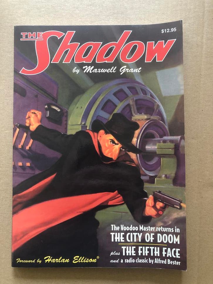 Fantasy - Pulp - The Shadow by Maxwell Grent - Two Stories, Boeken, Fantasy, Gelezen, Ophalen of Verzenden