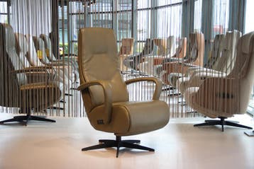 Relaxfauteuil / Relaxstoel leer Gealux Roos 2 motoren + accu, Ophalen of Verzenden, Nieuw, Leer, Design stoel