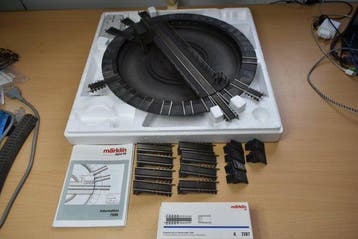 Märklin H0 - 7686 plus 7287 - Model treinbevestiging (1) -, Nieuw