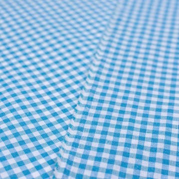 5,00 x 1,40 meter. Exclusieve stof, in draad geverfd,