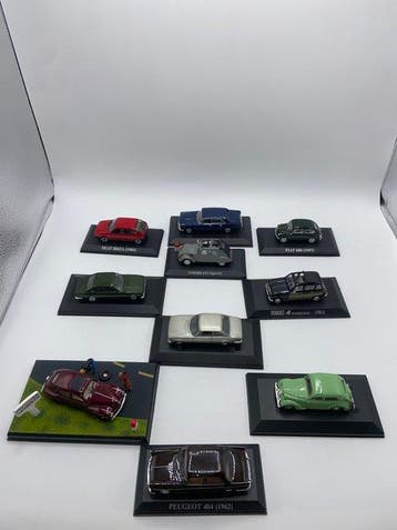 Altaya, IXO 1:43 - Modelauto (10) - Peugeot, Renault,, Nieuw