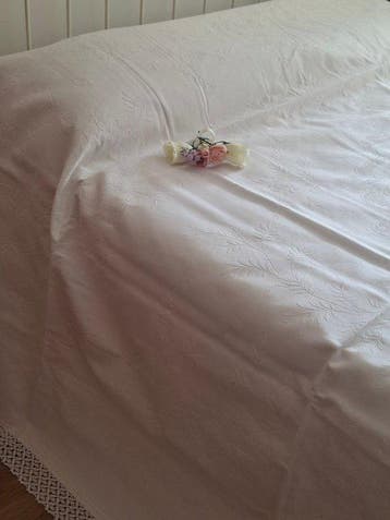 Prachtige grootformaat beddensprei met een delicaat