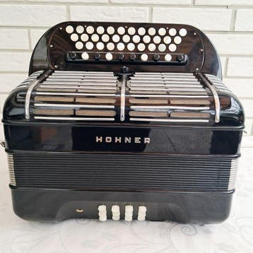 Hohner - Morino Club (5 chörig, Casotto) - - Accordeon -, Muziek en Instrumenten, Nieuw