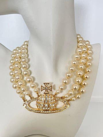 Vivienne Westwood - drie-rijige kunstparels - Choker