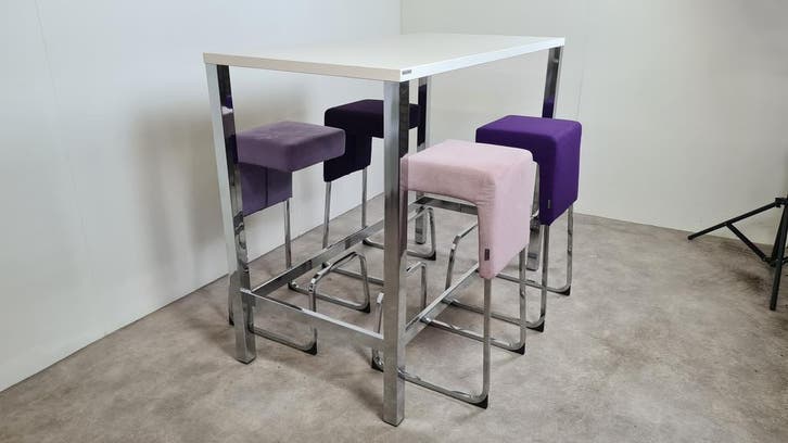 Wiesner Hager design set Fizz 4x barkruk + hoge tafel, Huis en Inrichting, Barkrukken, 90 cm of meer, Met voetsteun, 4 krukken