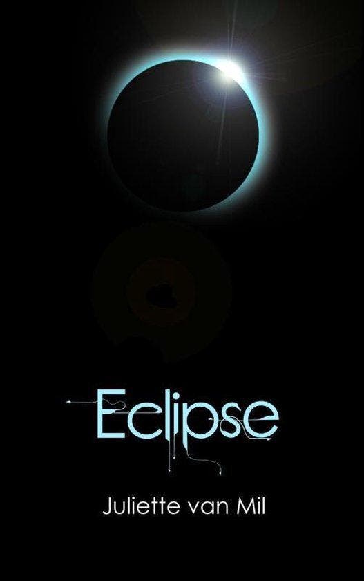 Eclipse 9789402160567 Juliette van Mil, Boeken, Science fiction, Zo goed als nieuw, Verzenden