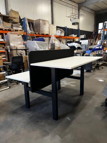 Elektrisch Verstelbaar Duo Bureau - Ahrend - Refurb, Huis en Inrichting, Verzenden, In hoogte verstelbaar, Zo goed als nieuw