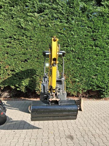 New holland e17c minigraver met kubota motor, Ophalen