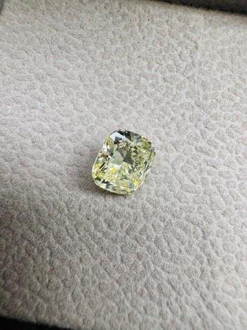 1 pcs Diamant (Natuurlijk gekleurd) - 1.51 ct - Cushion -, Nieuw