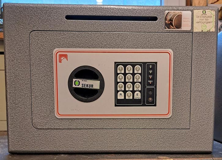 De Raat Sekur afroomkluis 2x (Gebruikt), Huis en Inrichting, Brandblussers en Brandkasten, Zo goed als nieuw, Ophalen