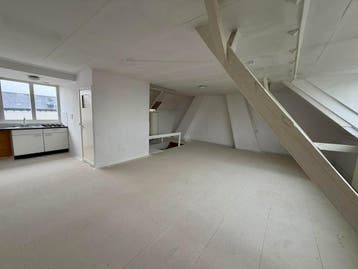 Te huur: Studio Nieuwe Ginnekenstraat in Breda, Noord-Brabant, Breda