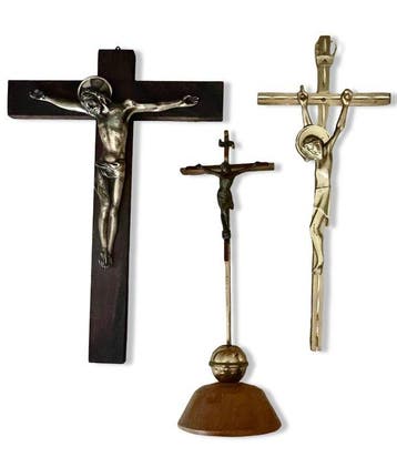 Crucifix - Messing, Metaal, Hout - 1970-1980 - Loting van 3, Antiek en Kunst