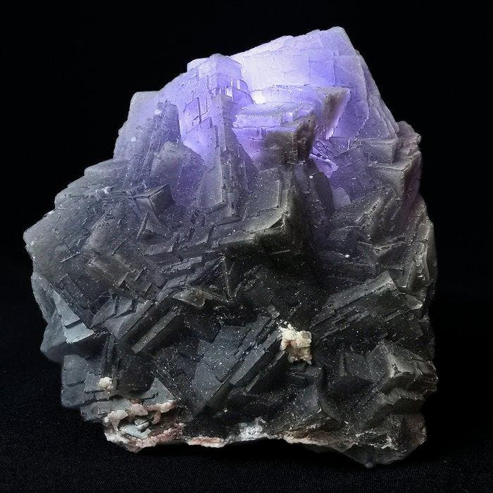 602 g massieve fluoriet „Cube“ – mysterieuze, mat, Verzamelen, Mineralen en Fossielen