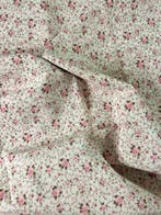 Rustiek interieurstof - roze roosjes. - Textiel - 280 cm -