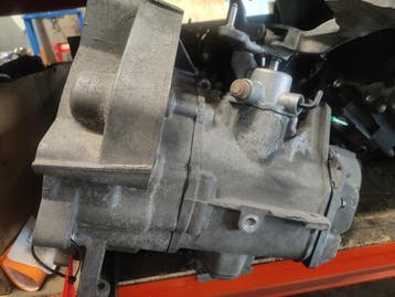 Versnellingsbak Golf V 1.6 FSI HBM, Ophalen, Gereviseerd, Volkswagen
