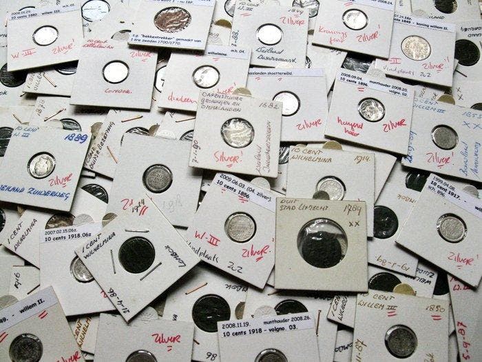 Nederland. 80 Bodemvondsten | 21x Zilver | 1682-1943 |, Postzegels en Munten, Munten | Nederland