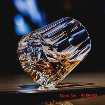 Luxe K9 Kristallen Whiskeyglas met Diamantgeslepen Design -, Antiek en Kunst, Antiek | Glas en Kristal, Verzenden