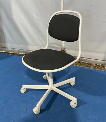 witte bureaustoel in goede staat 2 stuks (Computermeubels), Verzenden, Nieuw