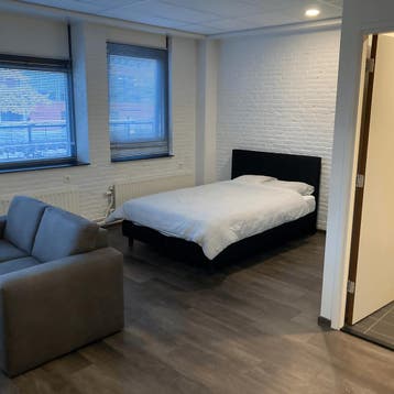 Studio in Almelo gevonden voor €825,- pm, 20 tot 35 m², Overige regio's