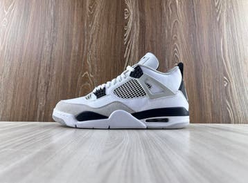 Jordan 4 Retro | Military Black, Kleding | Heren, Schoenen, Wit, Nieuw, Ophalen of Verzenden, Sneakers of Gympen