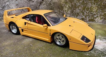 Pocher 1:8 - Model sportwagen - Ferrari F40, Nieuw