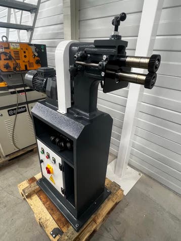 AYEL-TECH voormachine velsmachine, Nieuw